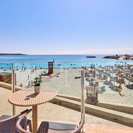 Universal Perla 4*
