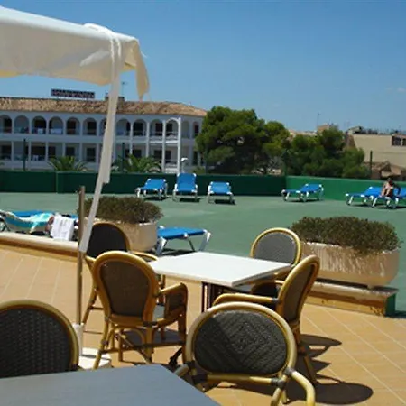Universal Perla 4*