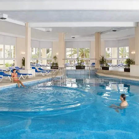 Universal Perla Hotel
